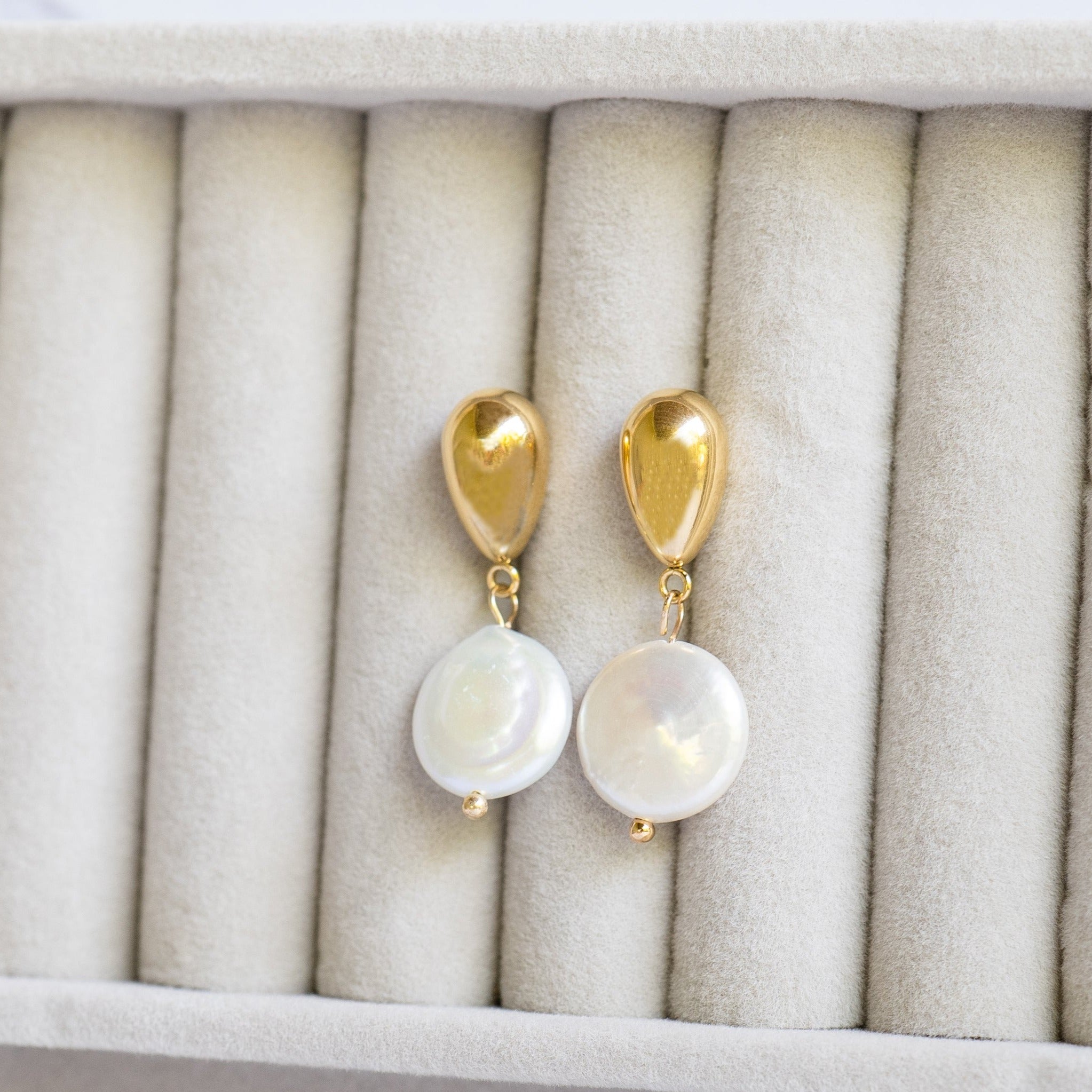Roma Pearl Earrings