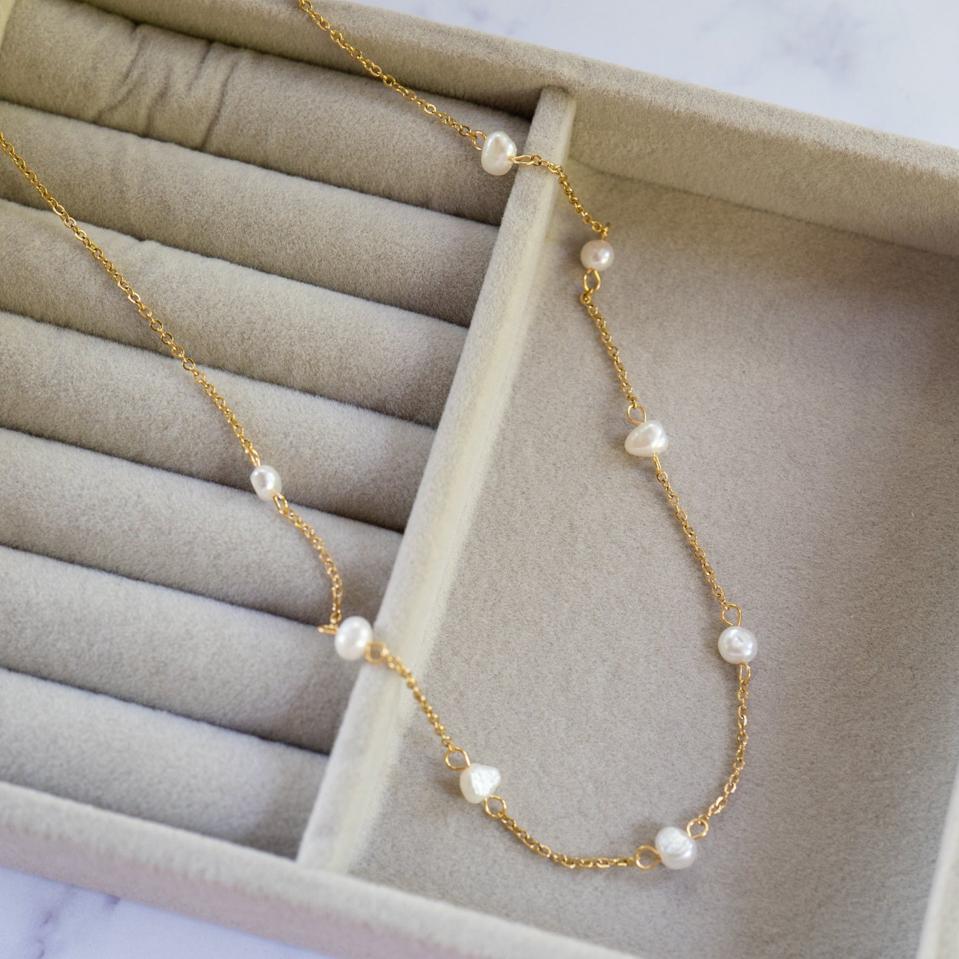 Mila Freshwater Pearl Necklace (18k Gold Plated)